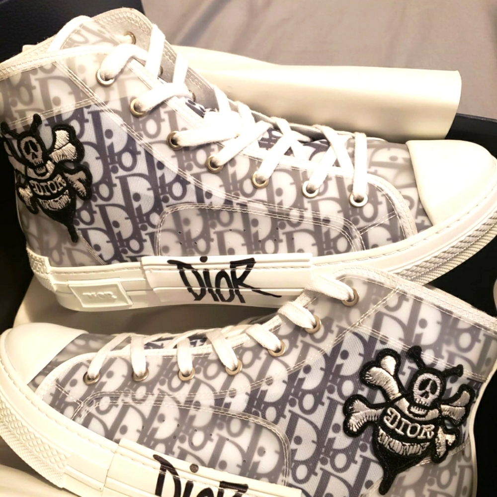 Dior B23
